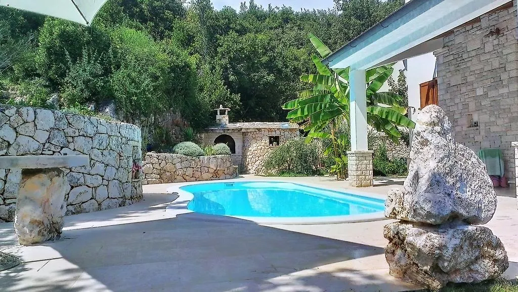 White Villa Brsec