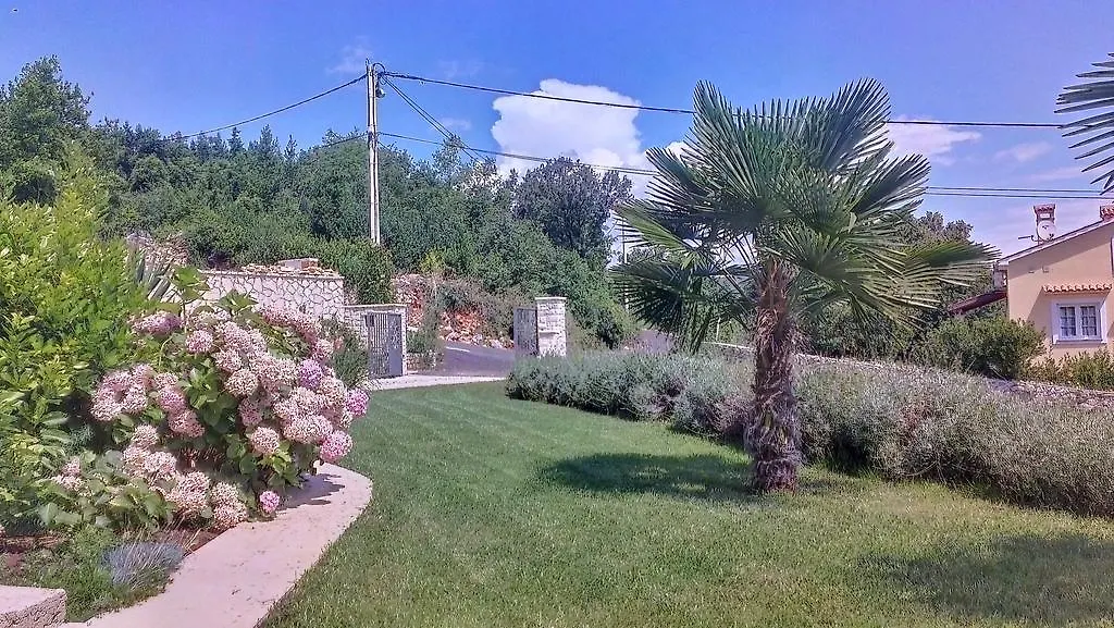 White Villa Brsec
