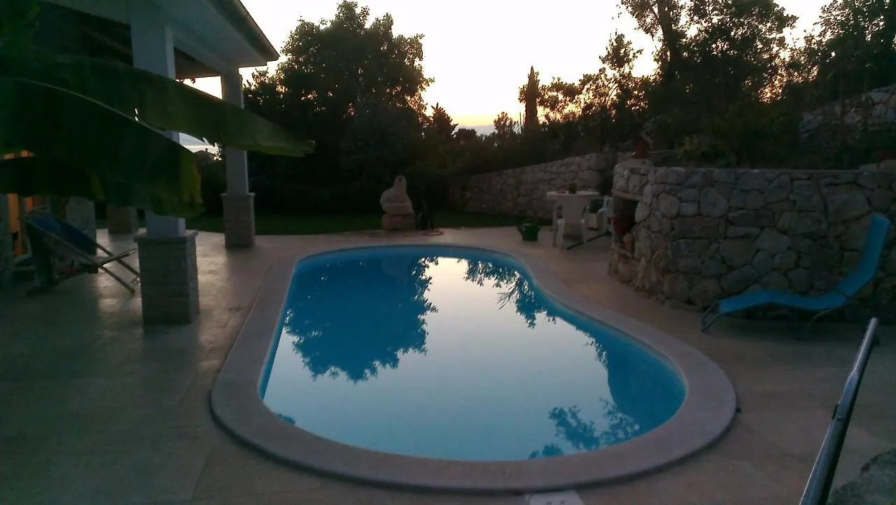 White Villa Brsec